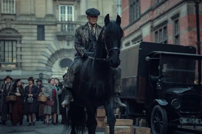 Tommy Shelby még mindig az aurafarmolás mestere
