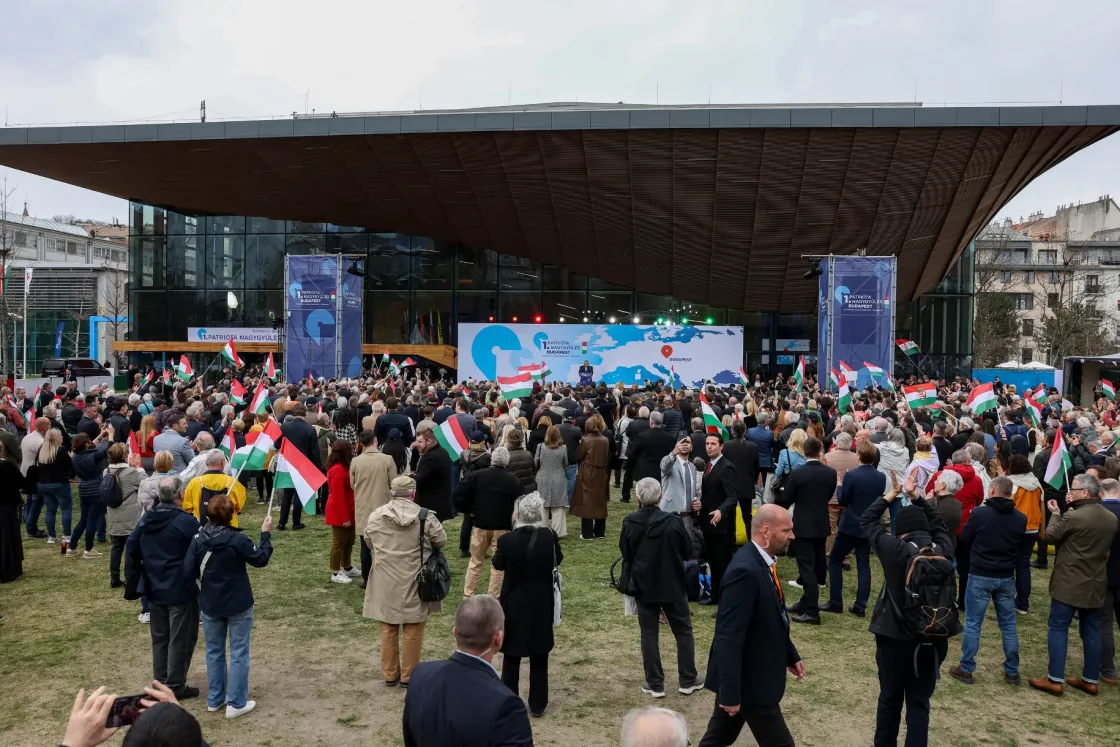 Orbán Viktor: A 2029-es európai választásokra már nekünk áll majd a zászló