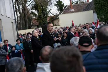 Szijjártó Péter szerint az a külpolitika lényege, hogy egyeztet akár Szergej Lavrovval is