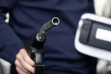 A szakértők szerint üzemanyag-hiányhoz vezethet az árréskorlátozás