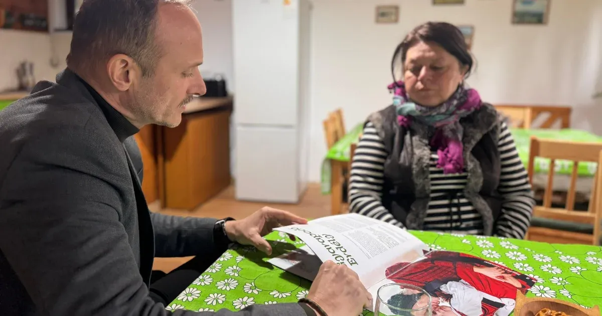 Az erdélyi magyaroknak szánt kampánykiadvány: a Fidesz 16 éve dióhéjban és ami kimaradt Az erdélyi magyaroknak szánt kampánykiadvány: a Fidesz 16 éve dióhéjban és ami kimaradt
