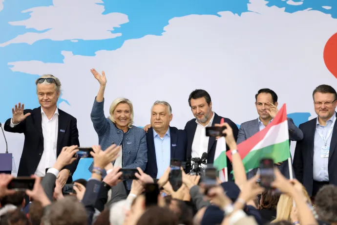 Orbán Viktor mellett jobb oldalon Matteo Salvini a Patrióták Európáért nagygyűlésén a budapesti Millenáris parkban, 2026. március 23-án – Fotó: Bődey János / Telex