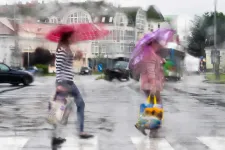 Élvezze ki a napsütést, mert esős napok jönnek!