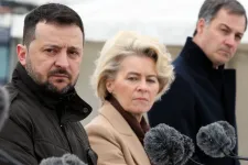 Belső vizsgálatot indított a Politico, miután kiszivárgott egy újságíró és egy uniós forrás beszélgetése