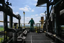 Amíg olajra és gázra építünk, addig minden közel-keleti konfliktus a mi válságunk is