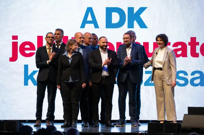 Ha kármentés, ha gesztus volt, a nyomás csak nőtt a DK-s jelölteken, hogy lépjenek vissza