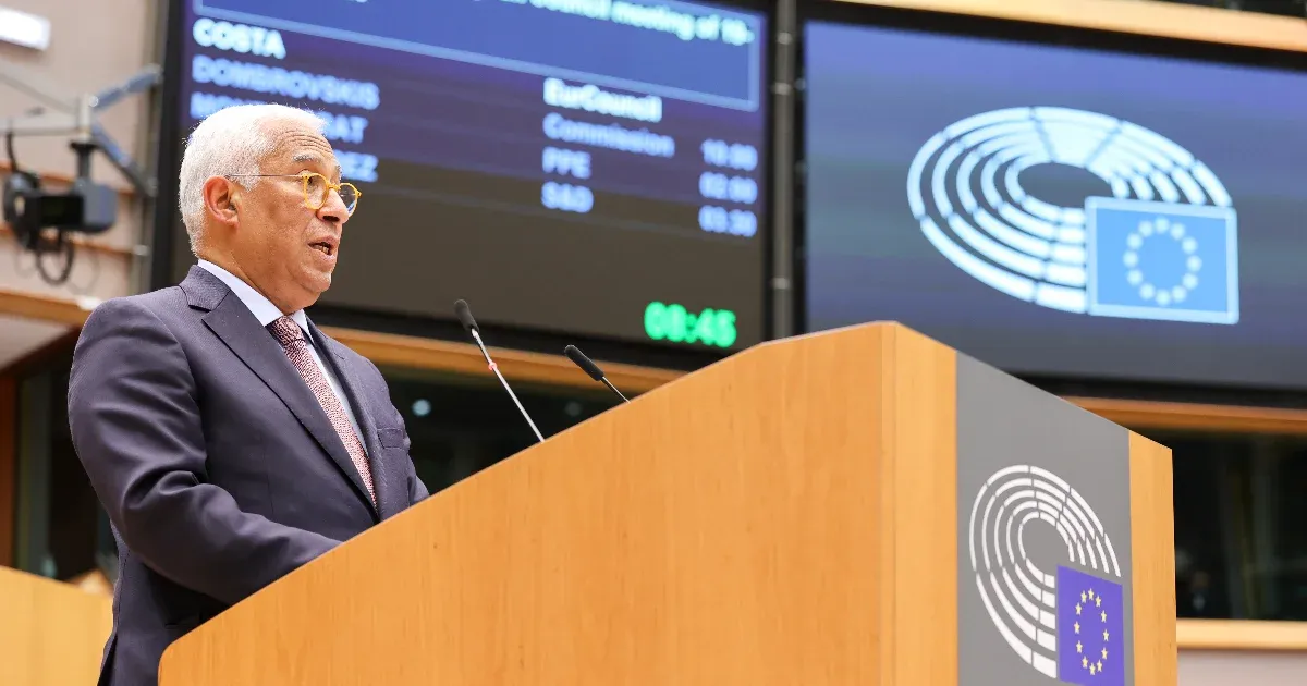 Jogsértő, kampánycélú zsarolásnak tartja Orbán viselkedését az EU állam- és kormányfői testületének elnöke