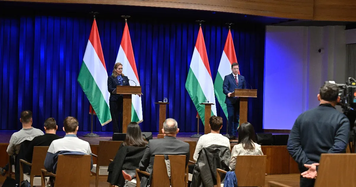 Kormányinfót tart Gulyás Gergely