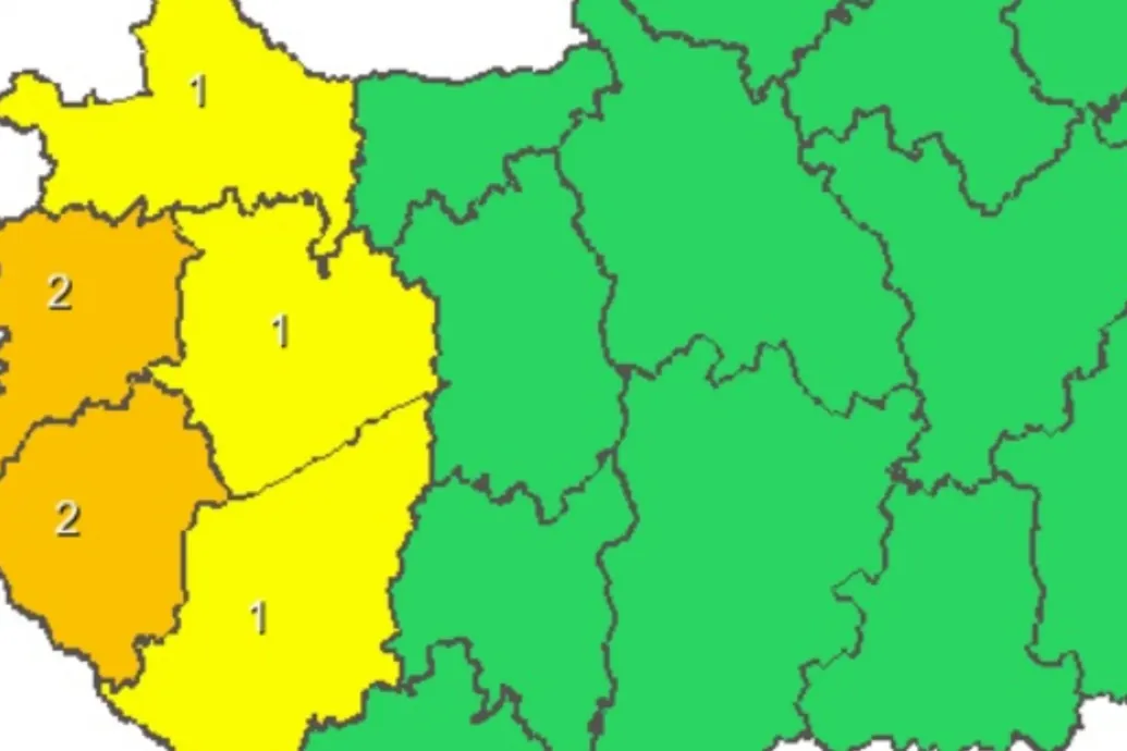 90 km/h-nál is erősebb széllökések miatt adtak ki narancssárga riasztást két vármegyére