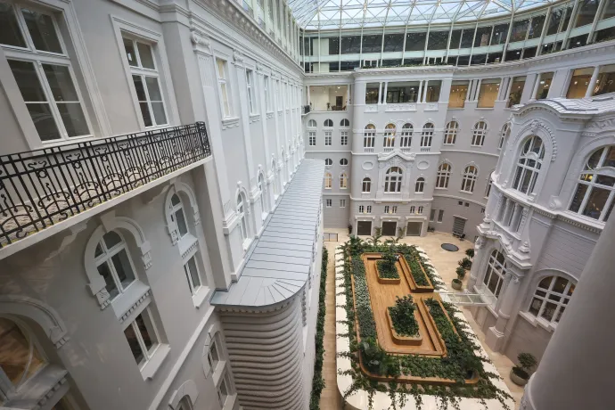 A Magyar Nemzeti Bank megújult Szabadság téri székházának belső udvara az épületben tartott sajtóbejárás napján 2025. február 17-én – Fotó: Hegedüs Róbert / MTI