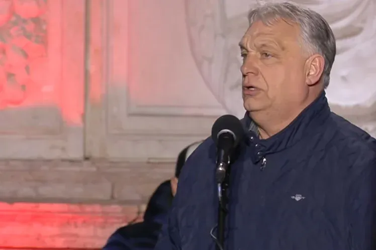 Orbán a győri ellentüntetőknek: Erre fütyüljetek ott hátul, kedves tiszások, erre fütyüljetek