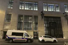 Megakadályoztak egy pokolgépes merényletet Párizsban a Bank of America épülete előtt