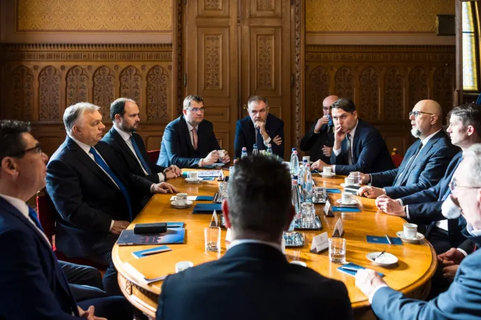 Egy összeomló rendszer utolsó kampánya és az RMDSZ szerepe benne