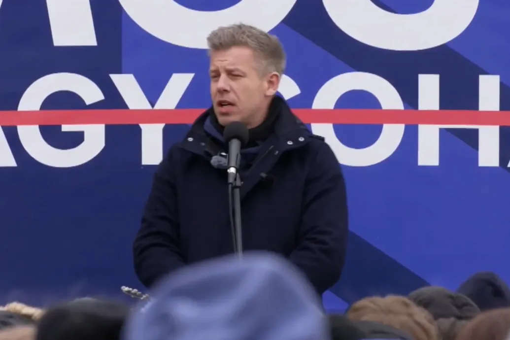 Magyar Péter az állandó ellenőrzések megszüntetését és a családi pótlékok tisztességes kifizetését várná Ausztriától