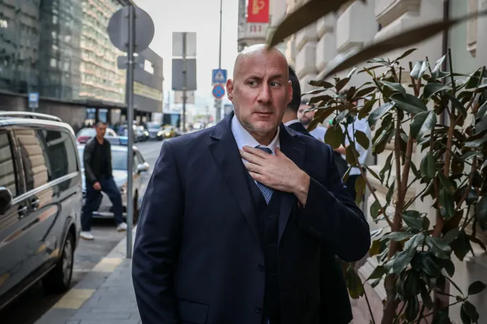 Tovább esnek a NER-es cégek a tőzsdén