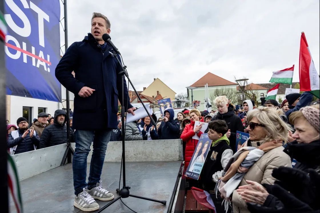 Magyar Péter ellátogatott a másik Magyar Péter körzetébe, ahol meglepően sokan komcsizták a Fideszt