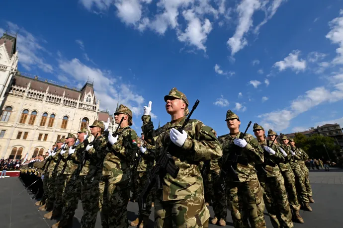 Hatalmasat nőttek az átlagbérek a KSH adatai szerint, de ez csak a kormányzati osztogatás hatása
