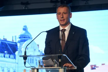 Levélben kéri a szombathelyi polgármester Pintér Sándort, hogy küldjön rendőröket Orbán csütörtöki rendezvényére