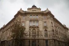 Bizarr tételekkel és furcsa árazási technikákkal van tele az MNB-székház felújításáról szóló szerződés