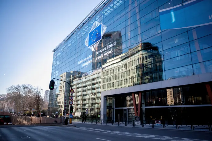 A Politico szerint szakszervezeti kritikát kapott az első magyar elnökű uniós szerv eurómilliós terve