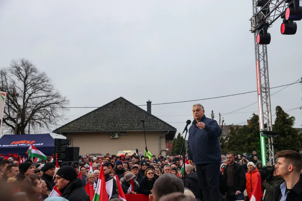 Orbán Viktor Ócsán: Jó volna tudni, hogy vannak-e itt tiszások