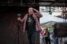 Molnár Áron nyílt levelet írt a filmjüket a gimnáziumból kitiltó igazgatónak: A cenzúrája tökéletes példa arra, hogy miért kell leváltani ezt a rendszert