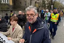 Hadházy Ákos győzelmére számít Zuglóban a kormányközeli Nézőpont Intézet