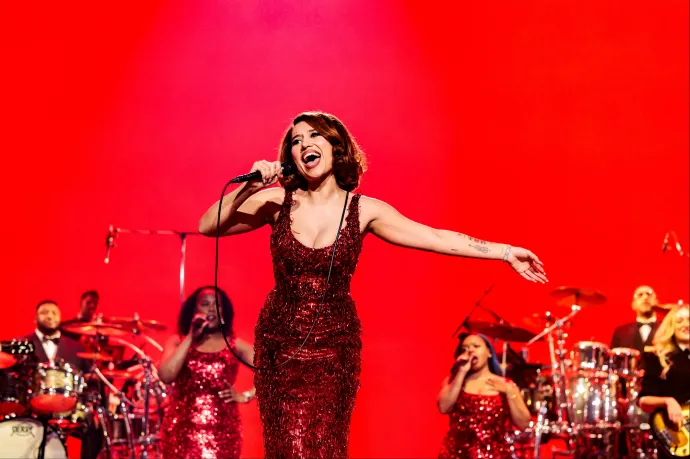 Évekig fogságban tartotta a lemezkiadója, egy hadüzenettel felérő lemezzel vágott vissza