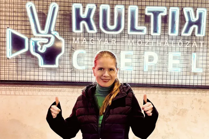 Király Nóra a csepeli moziban – Fotó: Király Nóra / Facebook