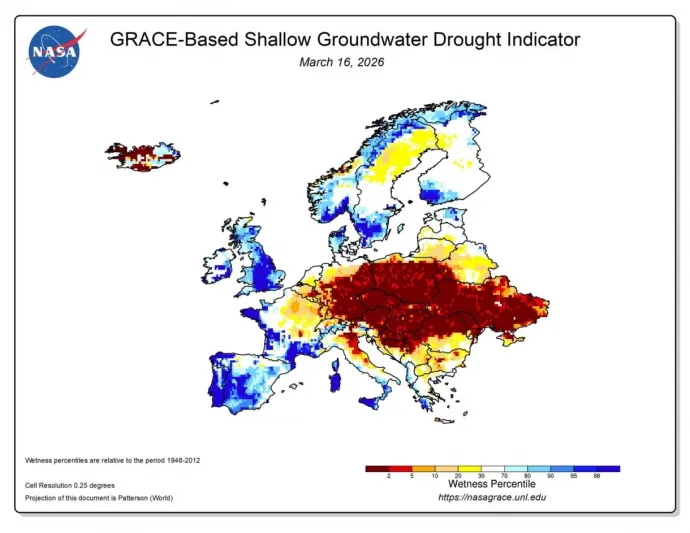 A GRACE-FO adatasszimiláció alapján meghatározott talajvíz- és talajnedvességi viszonyok március 16-án és március 30-án – Forrás: NASA Grace
