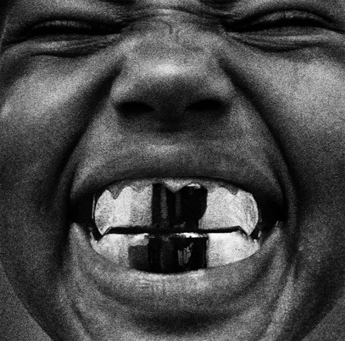 A Bully borítója – Forrás: YZY; Gamma