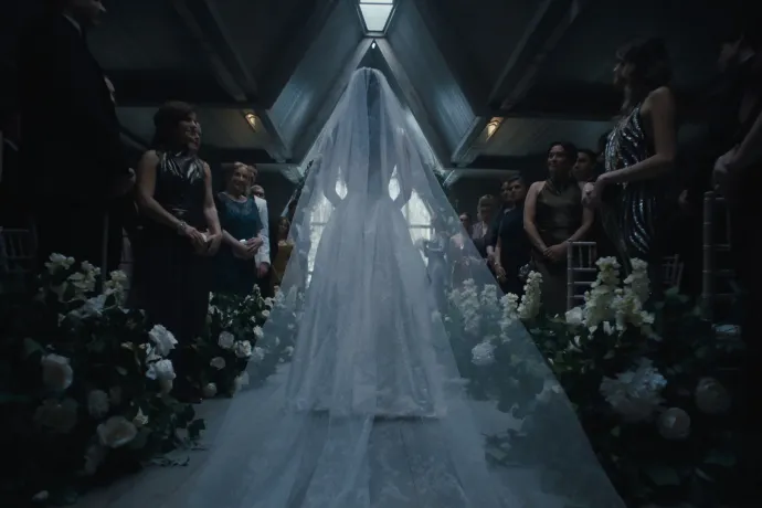 A Stranger Things alkotóinak új sorozata izgalmasan indít, aztán bugyuta tucathorrorba fullad