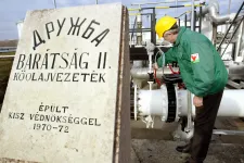 Nem feltétlenül kell leállítani a Barátság vezetéket ahhoz, hogy felújítsák