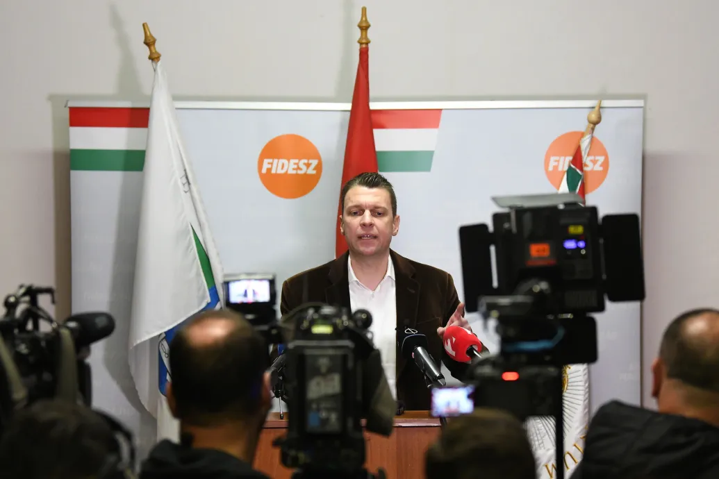 Menczer nem hisz a kormányközeli méréseknek, de azt elismerte, még 7-8 ezer szavazóra van szüksége