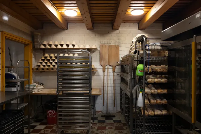 Őrlőmalom, papírmalom és szitaműhely és sütöde a malomépületekben – Fotó: Hevesi-Szabó Lujza / Telex