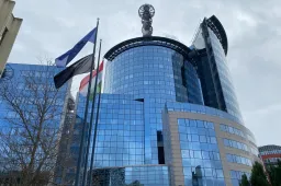 A rendőrség nem a sajtónyilvánosság előtt kívánja lefolytatni a Szabó Bencével kapcsolatos jogvitáit