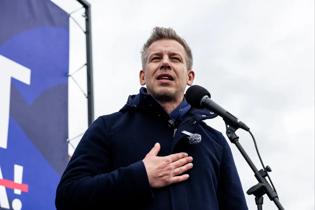 Magyar Péter megköszönte a három kutyapártos jelöltnek, hogy visszaléptek