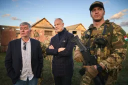 Statisztának kirendelt katonák, ellopott éjjellátók és a valódi hős – Pálinkás Szilveszter a Sárkányok Kabul felett című filmről