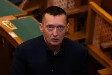 Rogán Antal minisztériuma elismerte, hogy lehallgattak egy üzletembert, de szerintük nem azért, mert köze volt a Tisza Párthoz
