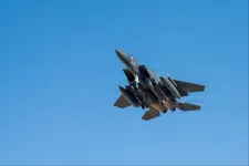 Az irániak is keresik a lelőtt F-15E legénységének eltűnt tagját