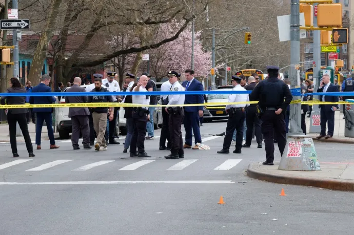 Vádat emeltek a férfi ellen, aki babakocsiban lőtt le egy hét hónapos gyereket Brooklynban