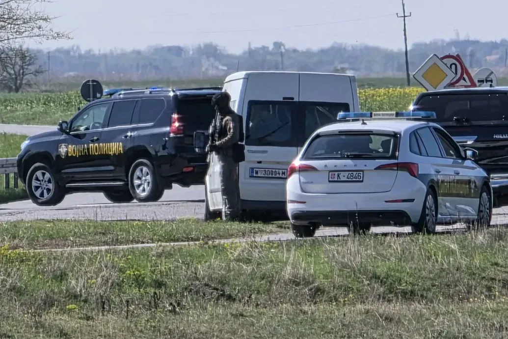 Két fekete hátizsákban találhattak plasztik robbanószert a szerb–magyar gázvezetéknél