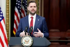 Rendkívüli lehetőség, ne hagyd ki! – ezzel toborozták a DPK-sokat J. D. Vance keddi látogatására