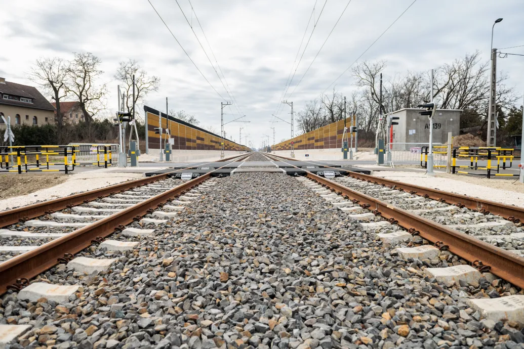 Volt, hogy rossz minőségű követ szállított a Budapest–Belgrádhoz Orbán apjának cége