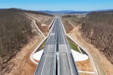 Átadás előtt az észak-erdélyi autópálya Magyarzsombor és Vaskapu közötti szakasza