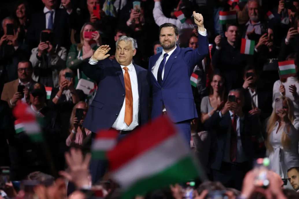 Az Orbán kampánygyűlésén fellépő amerikai alelnök Kossuthot rocksztárnak nevezte, és megmondta, kire nem lenne jó szavazni