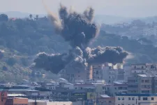 Izrael a libanoni Türosz azonnali kiürítésére szólított fel