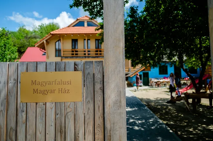 Ha Orbán veszít, oda a támogatások – ezzel buzdítják szavazásra a csángókat egy helyi szerint