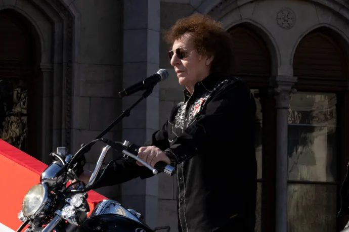 Demjén Ferenc letiltatott a YouTube-ról egy NER-t kifigurázó paródiavideót