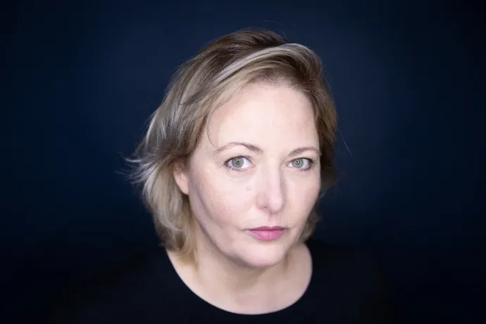 Kollégánk, Vorák Anita is elnyerte a MÚOSZ sajtódíját az Orbán eseményeire szervezett skandálókról szóló anyagáért